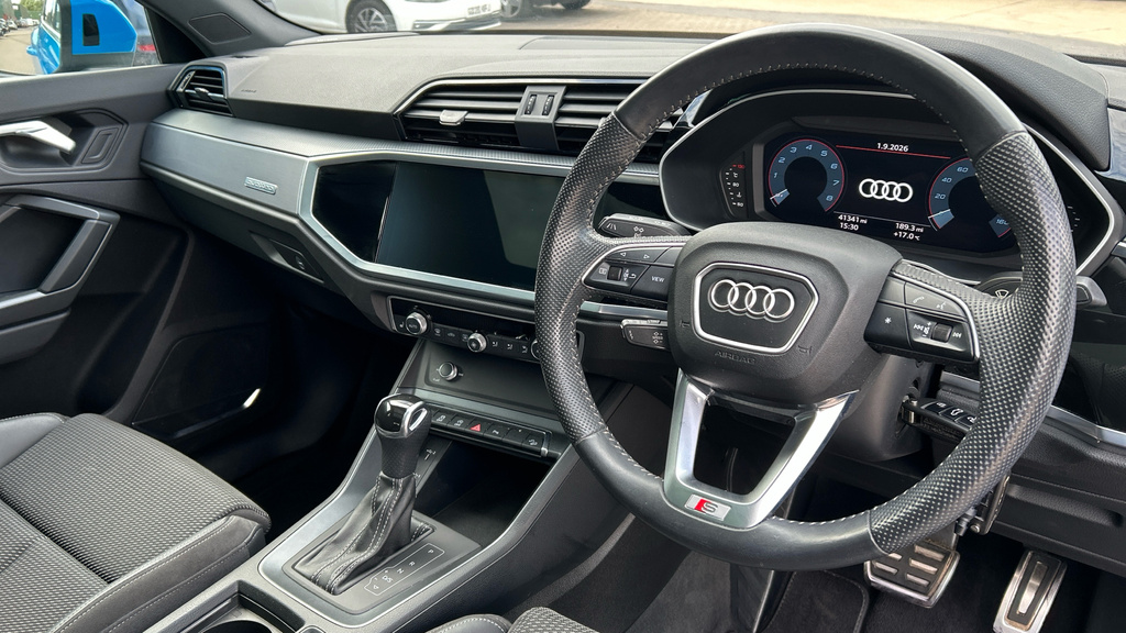 Audi Q3 35 Tfsi Edition 1 S Tronic Grey #9