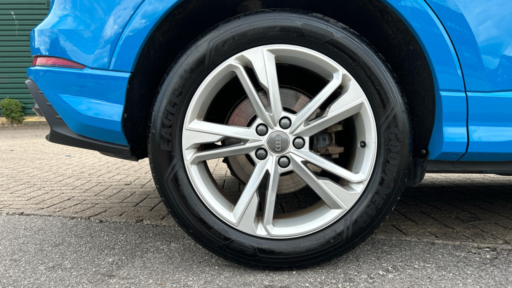Audi Q3 35 Tfsi Edition 1 S Tronic Grey #24