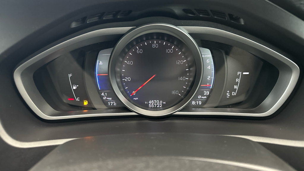 Volvo V40 2.0 D2 R-design Euro 6 Ss Grey #17