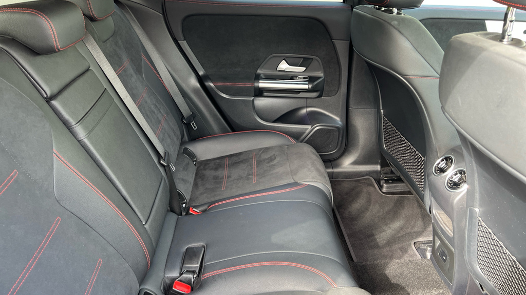 Mercedes-Benz EQA 250 66.5Kwh Amg Black #19