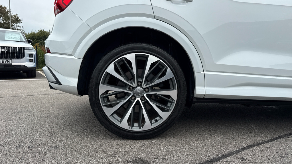 Audi SQ2 Tfsi Black Edition 2.0 Tfsi Black Edition Suv Grey #20