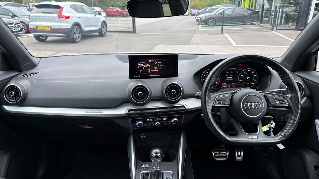 Audi SQ2 Tfsi Black Edition 2.0 Tfsi Black Edition Suv Grey #8