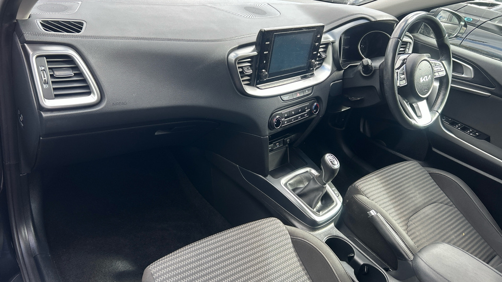Kia Ceed 1.5T Gdi Isg Gt-line S 158 Aut White #10