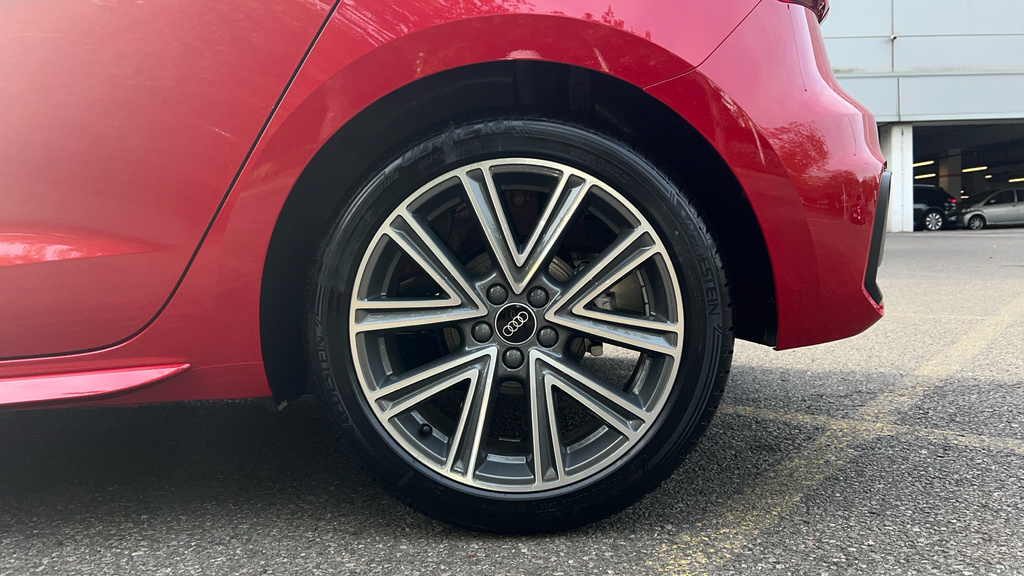 Audi A1 30 Tfsi Sport S Tronic Black #20
