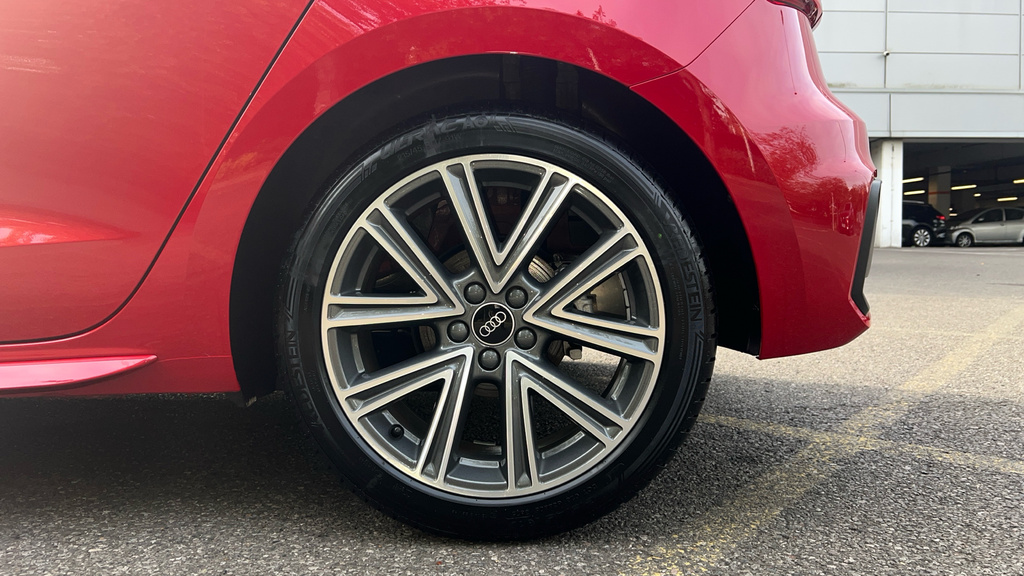 Audi A1 30 Tfsi Sport S Tronic Black #19
