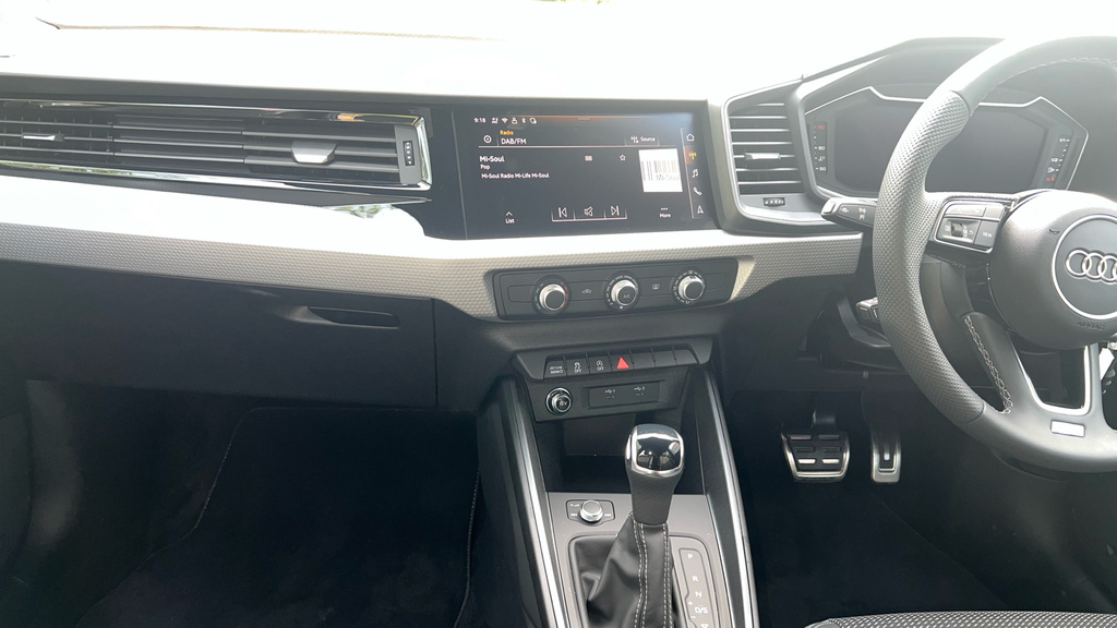 Audi A1 30 Tfsi Sport S Tronic Black #12