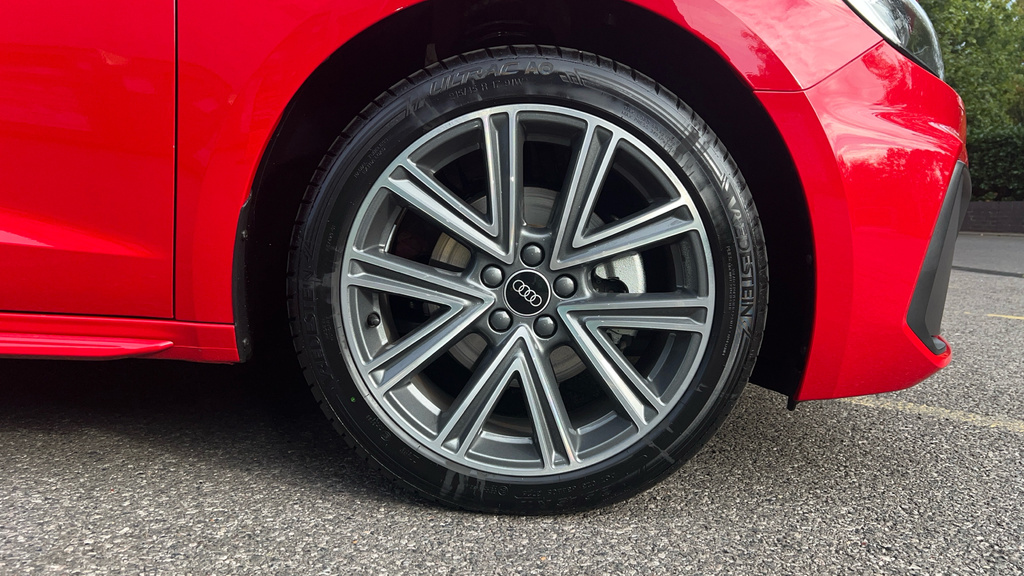 Audi A1 30 Tfsi Sport S Tronic Black #17