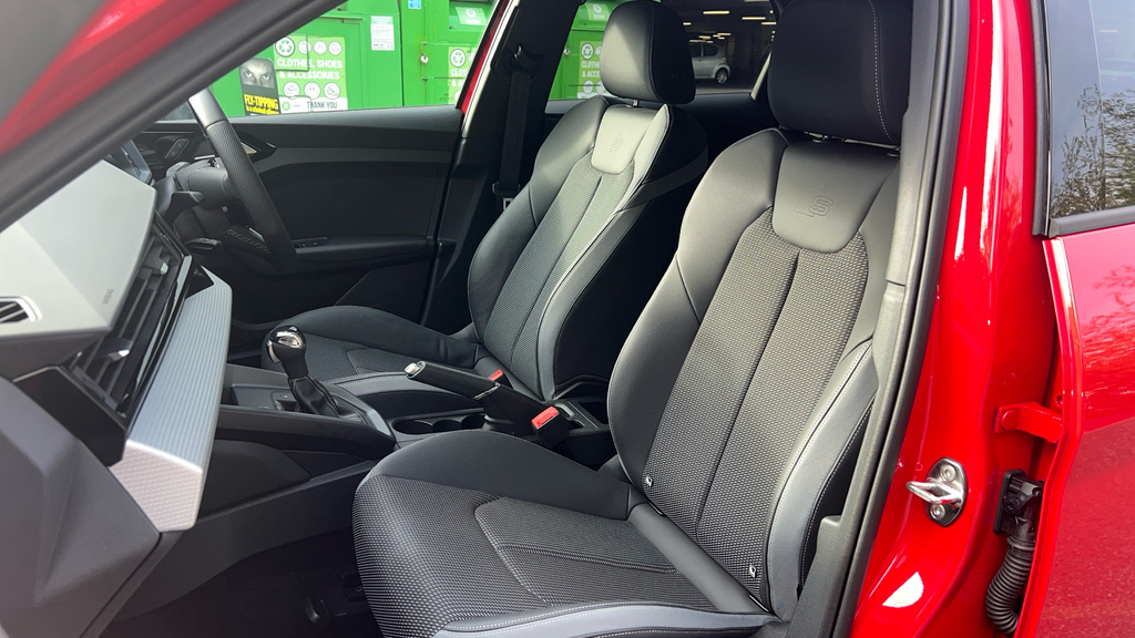 Audi A1 30 Tfsi Sport S Tronic Black #24