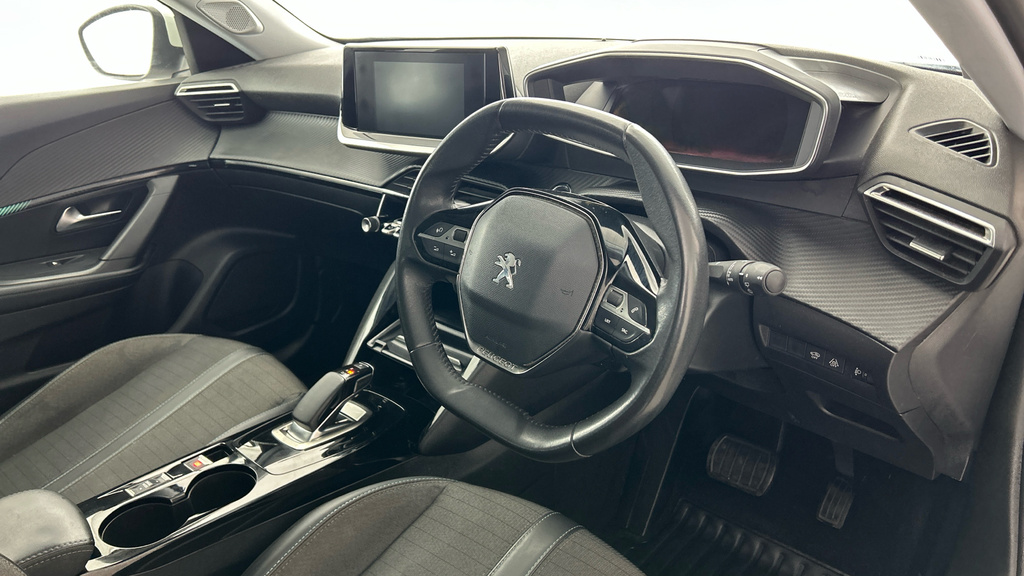 Peugeot e-2008 Allure Premium Plus 50Kwh 135 Bhp Orange #11