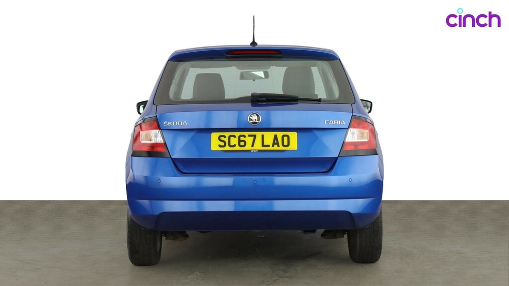 Skoda Fabia 1.0 Tsi 110 Se Dsg White #4