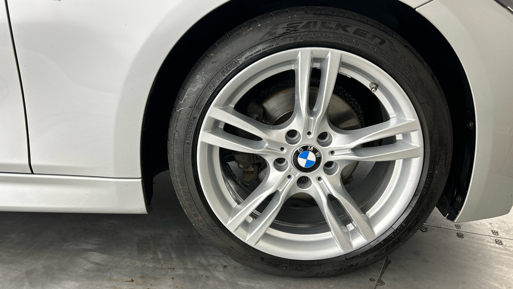 BMW 3 Series 330I M Sport Step White #24