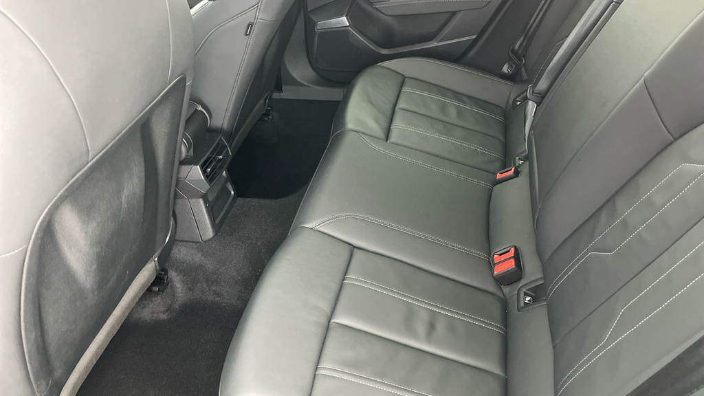 Audi A3 30 Tfsi S Line Comfortsound White #25