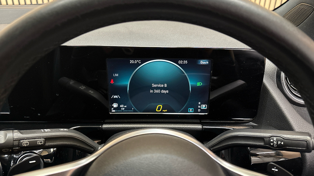 Mercedes-Benz B Class B200d Sport Executive Black #32