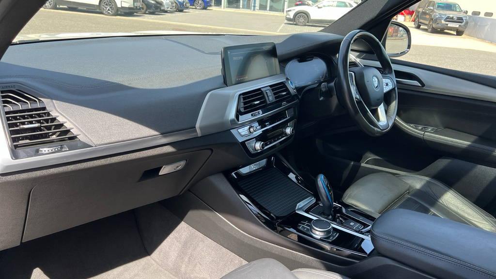 BMW iX3 210Kw Premier Edition 80Kwh Blue #10