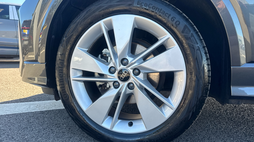 Audi Q2 S Line 35 Tfsi 150 Ps 6-Speed White #18