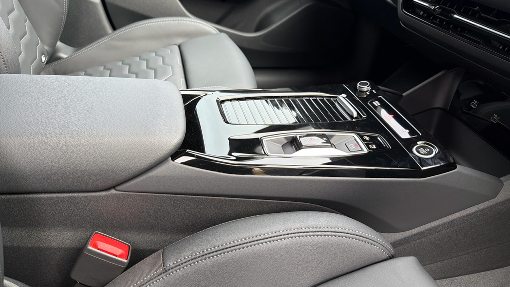 Audi A6 2.0 E-hybrid Quattro 299 S Line S Tronic Black #31