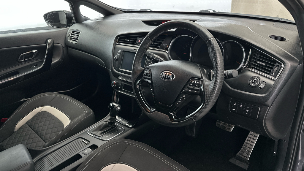 Kia Ceed 1.6 Crdi Isg 134 Bhp 1 Sportswagon Silver #10