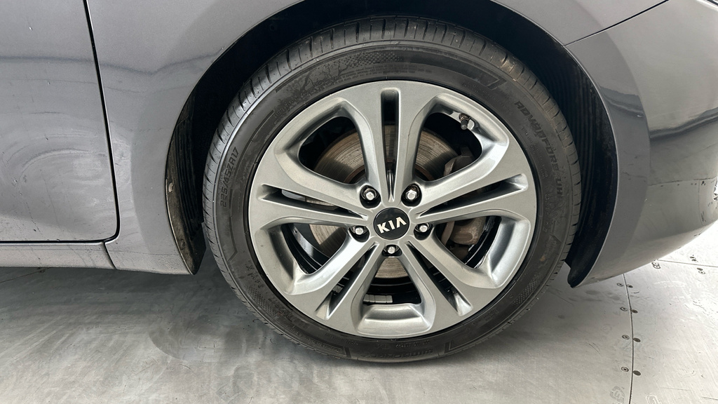 Kia Ceed 1.6 Crdi Isg 134 Bhp 1 Sportswagon Silver #24