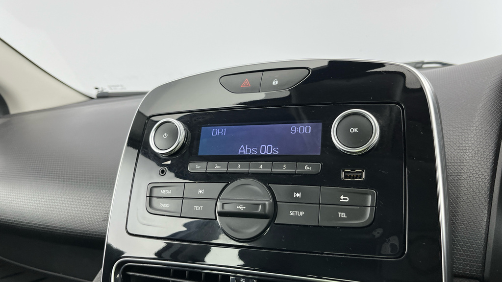 Renault Clio 1.2 16V Dynamique Nav Euro 6 Sat Nav Finance D Black #17