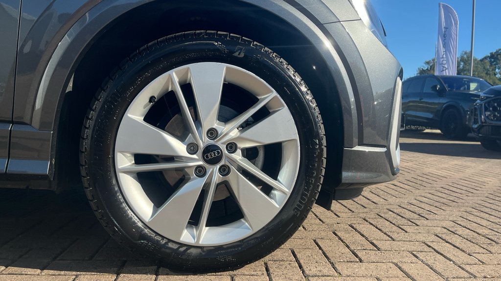 Audi Q2 S Line 35 Tfsi 150 Ps S Tronic Black #20