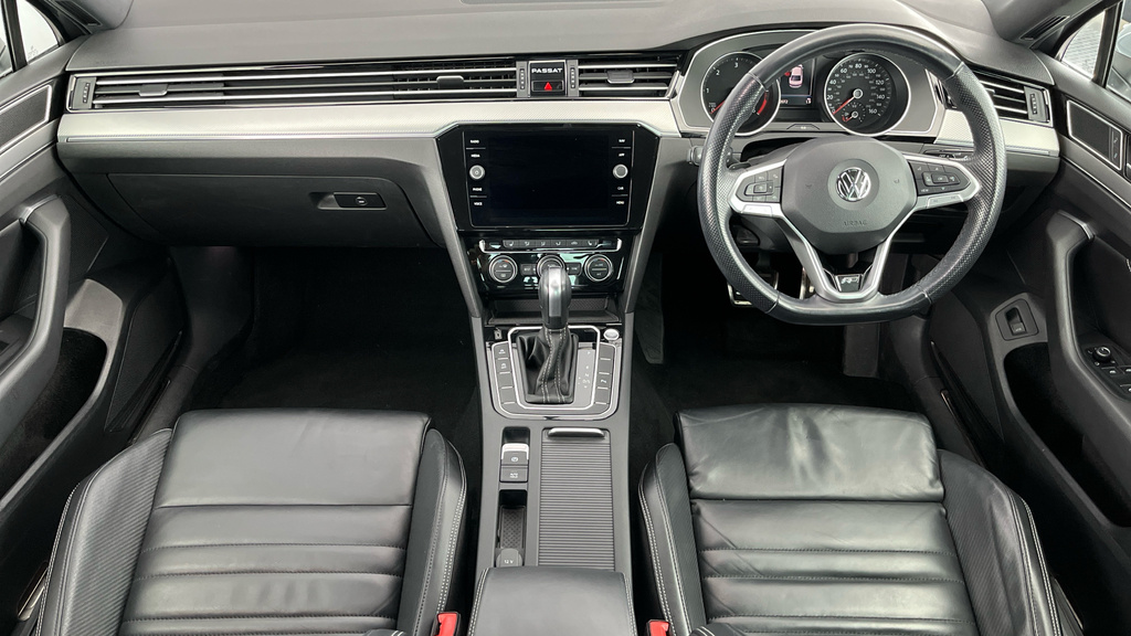 Volkswagen Passat 1.5 Gt Tsi Evo 148 Bhp White #16
