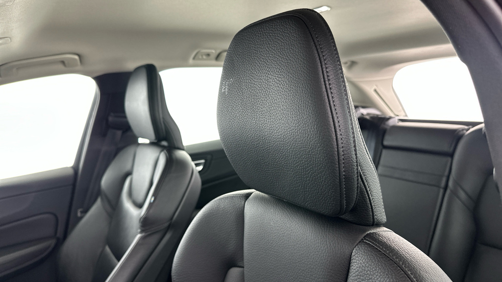 Volvo XC60 2.0H T8 Twin Grey #29