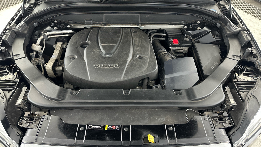 Volvo XC60 2.0H T8 Twin Grey #21