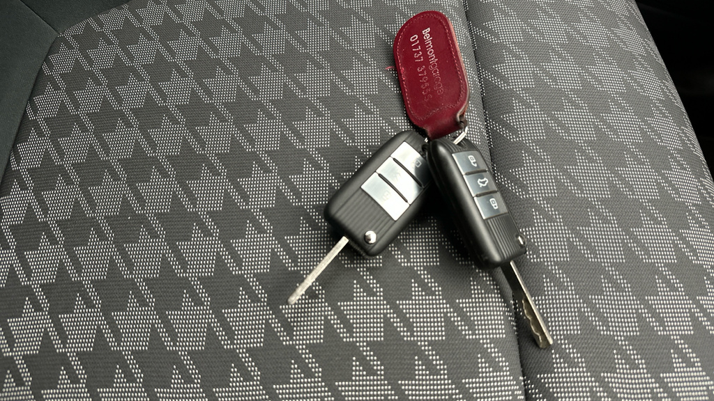 MG ZS 1.0T Gdi Exclusive Dct Silver #28