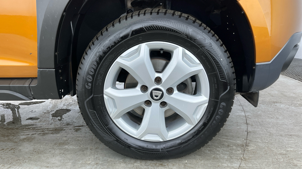 Dacia Duster 1L Comfort White #26