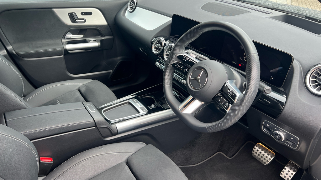 Mercedes-Benz GLA Class Gla 200 Amg Line Premium Grey #9