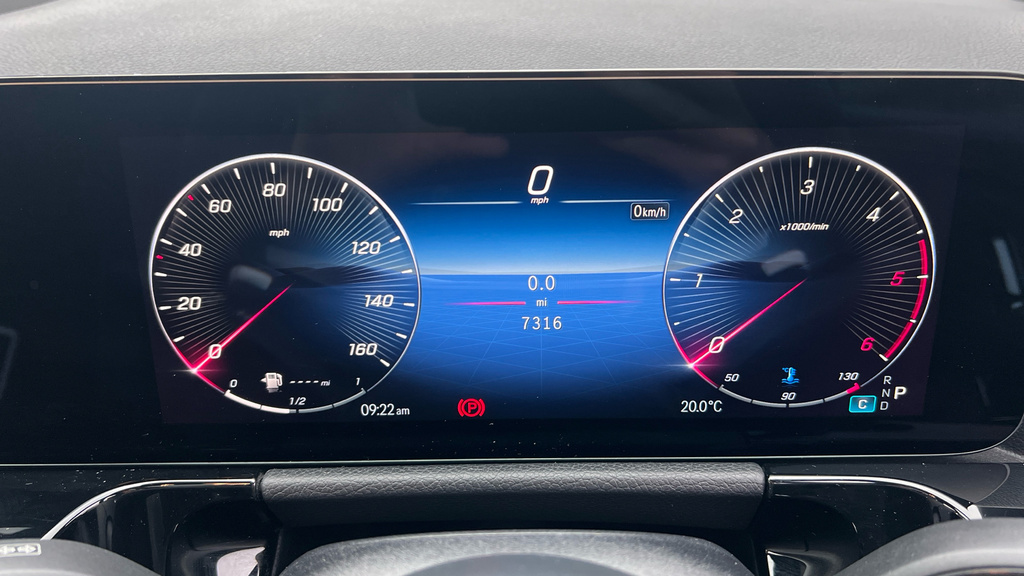Mercedes-Benz GLA Class Gla 200 Amg Line Premium Grey #13