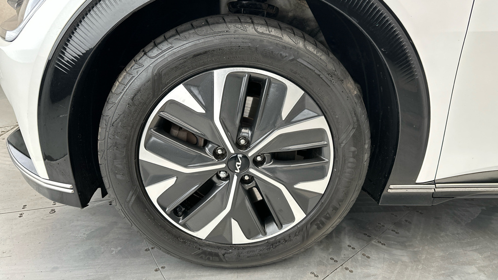 Kia EV6 166Kw Air 77.4Kwh Grey #21
