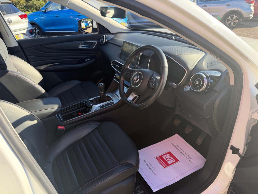 MG HS 1.5 T Gdi Exclusive Suv Dct Black #9