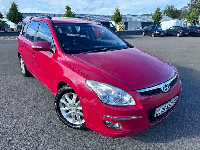 Hyundai I30 1.6 Crdi Style Estate Euro 4 115 Red
