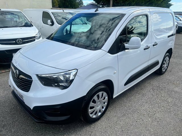Vauxhall Combo 1.5 Turbo D 2300 Prime L1 H1 Euro 6 S S White #4