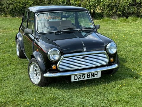 Austin MINI Mayfair Black