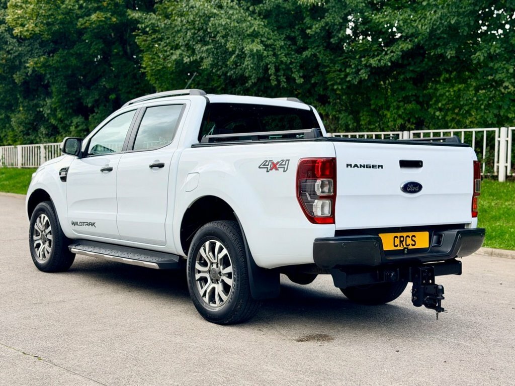 Ford Ranger Xlt 4X4 Dcb Tdci 4-Door White #24
