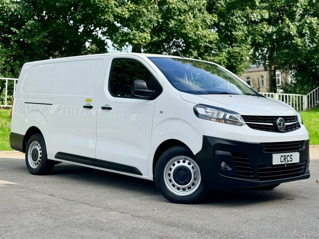 Vauxhall Vivaro 2.0 Turbo D 3100 Dynamic Panel Van 6Dr Manu White