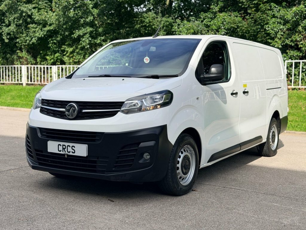 Vauxhall Vivaro 2.0 Turbo D 3100 Dynamic Panel Van 6Dr Manu White #4