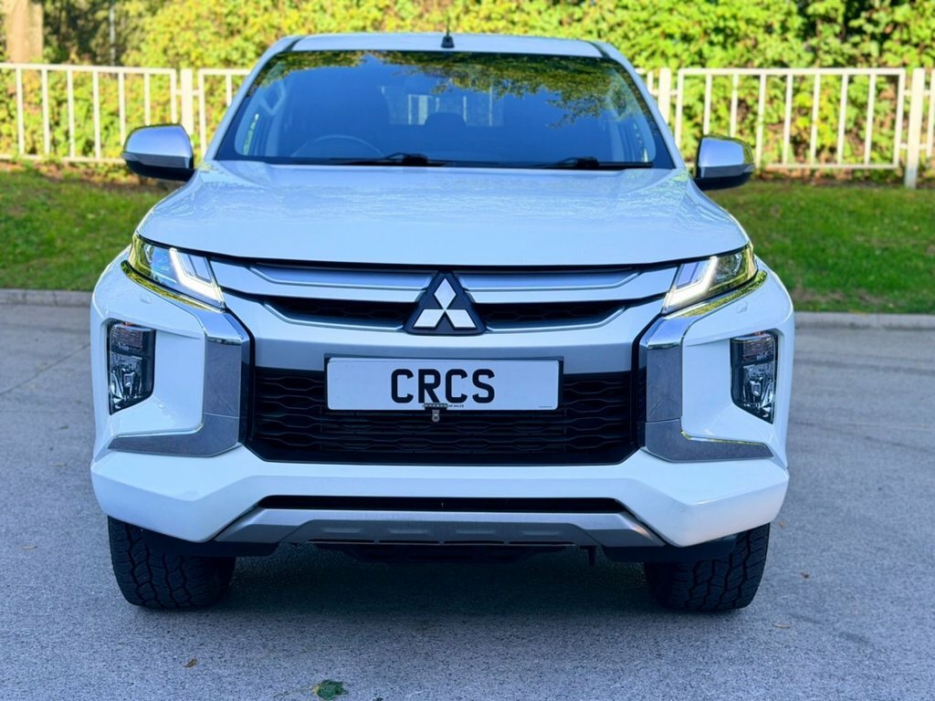 Mitsubishi L200 2.2 Di-d Dc Warrior Pickup Double Cab A White #3