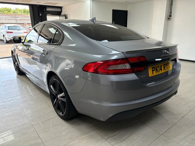 Jaguar XF Xf R V8 Red #5
