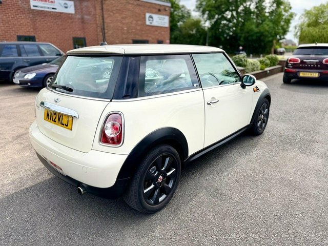 Mini Hatch 1.6 First Hatchback Euro 5 75 P White #4