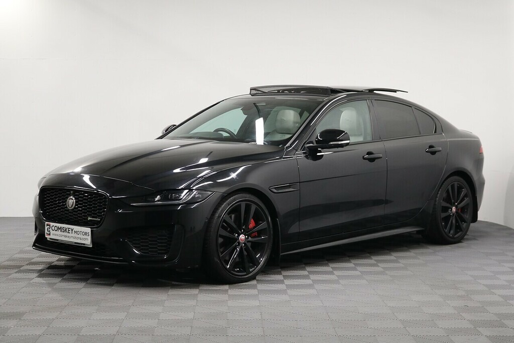 Jaguar XE D200 Mhev R-dynamic Black Black #3