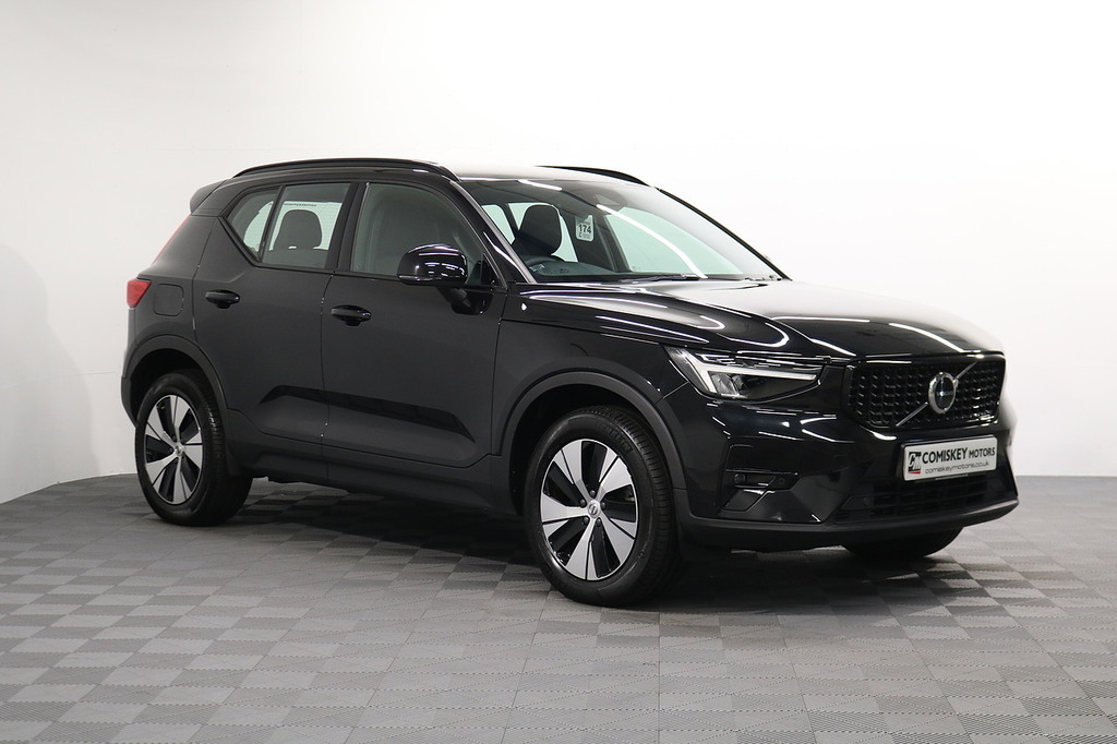 Volvo XC40 H T4 Plus Black