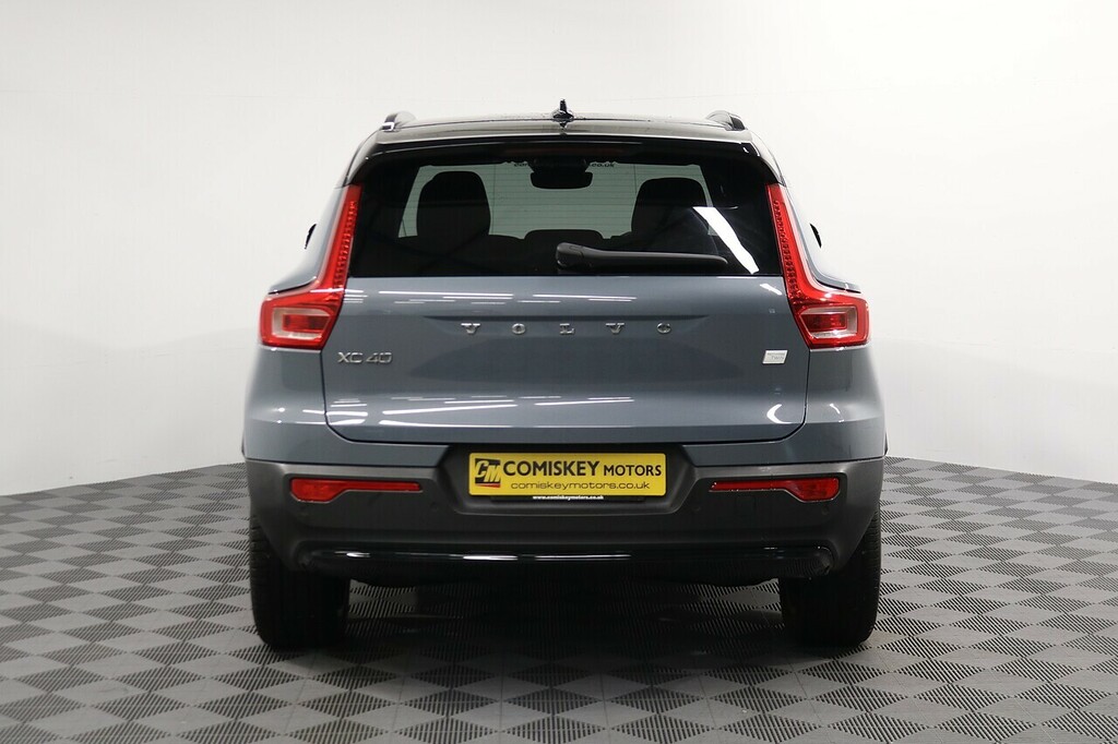 Volvo XC40 Plus Grey #4