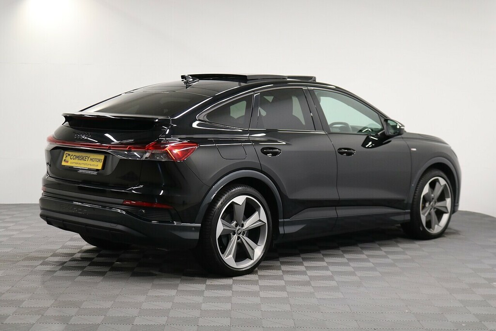 Audi Q4 E Tron Black Edition Black #6