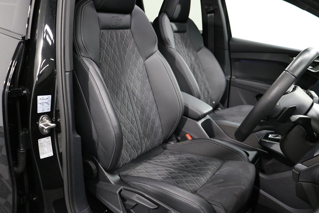 Audi Q4 E Tron 2024 45 Black Edition Sportback Black #16