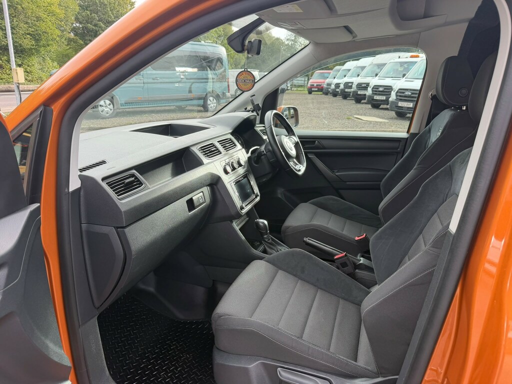 Volkswagen Caddy 2.0 Tdi C20 Highline - Day Van Orange #5