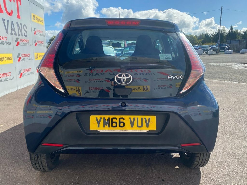 Toyota Aygo 1L X-play YM66VUV Blue #6