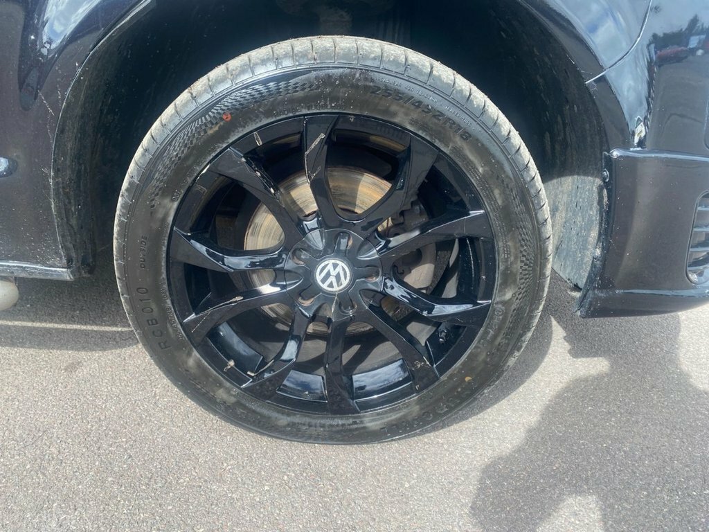 Volkswagen Transporter 2L T28 Highline Black #24